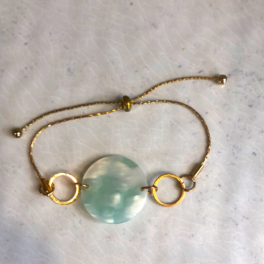 Fashion bracelet with jade stone
